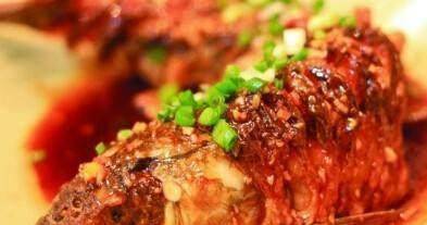 糖醋脆皮鱼豆腐，美味与营养的双重享受
