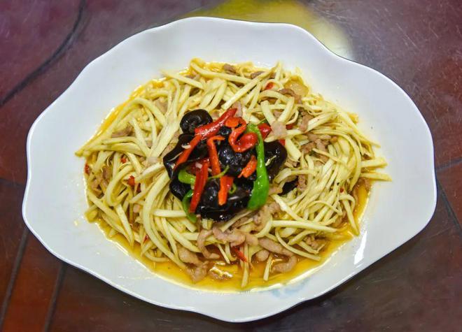 夏日清爽食谱，银鱼豆腐丝凉拌，鲜美口感唤醒味蕾