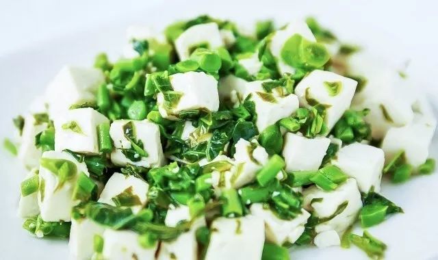 槐花烂豆腐，春日里的美味与养生佳品