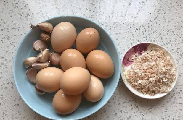 大蒜鸡蛋凉菜的做法