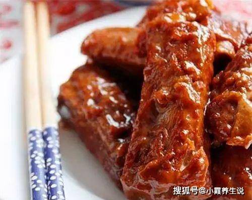带竹签鸡肉排骨的做法