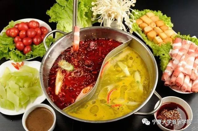 清汤江团火锅，鲜美滋补的冬日美食