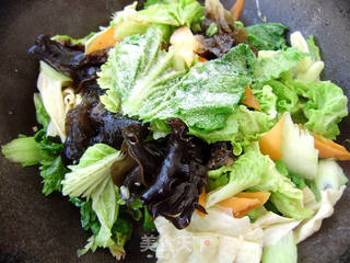 豆腐白菜木耳面条，一道养生的美味佳肴