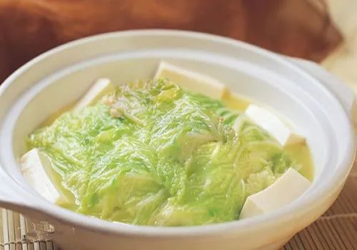豆腐白菜木耳面条，一道养生的美味佳肴
