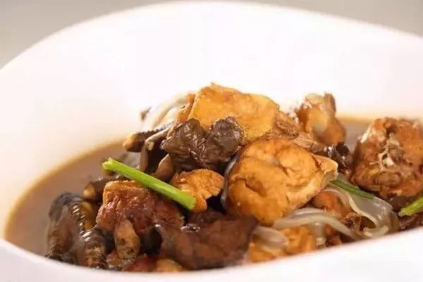醇香四溢的带蘑菇烧豆腐，家常美食的全新演绎