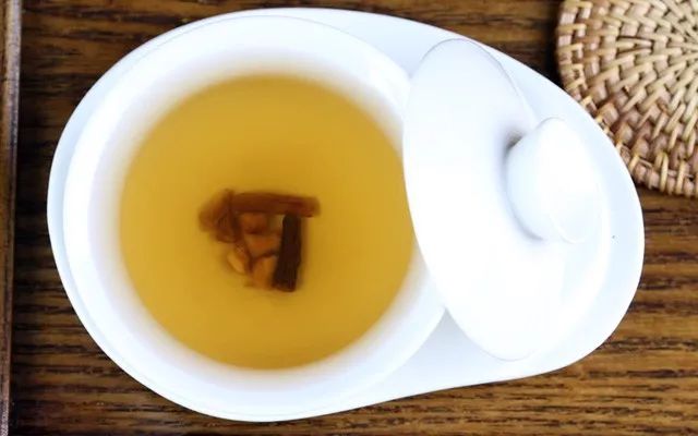 玉竹煲汤，滋养身心，简单易行的养生佳品