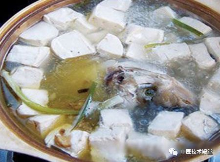 正宗砂锅鱼头豆腐，美味与健康的完美融合