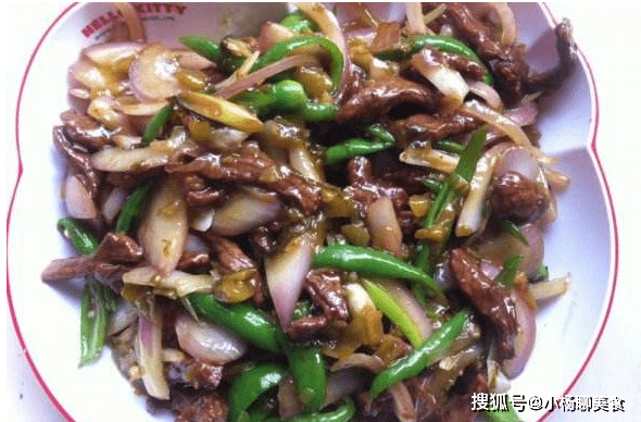 洋葱炒巴沙鱼，鲜美口感与营养满分的家常美食