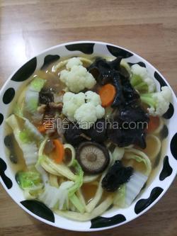 香菇鸡蛋丸子面的做法大全