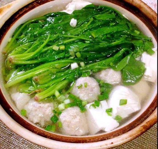 鲜香四溢的虾米豆腐馄饨，家常美食的魅力