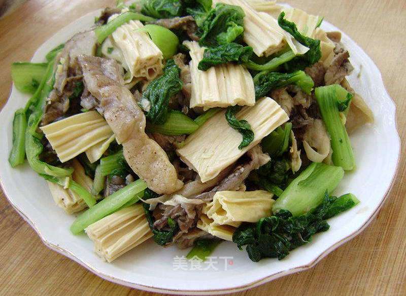 家常美食，腐竹白菜豆腐的鲜美搭配与营养奥秘