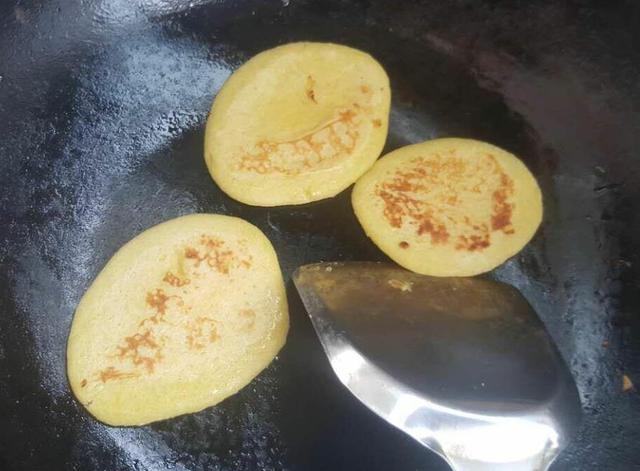 蒸豆腐鸡蛋馒头，营养满分的家常美食新做法