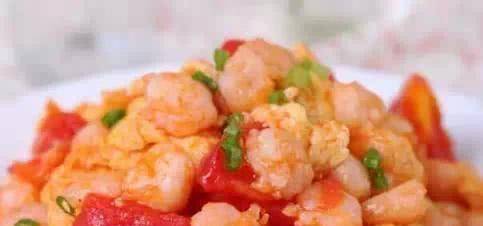 番茄豆腐虾仁粥，鲜美滋补的温暖早餐