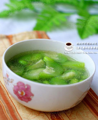雪菜豆腐毛豆汤，温暖身心的一碗好汤，简单易做又营养满分