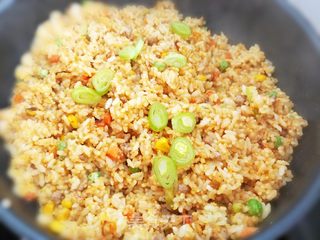 菜花炒饭酱油豆腐的做法