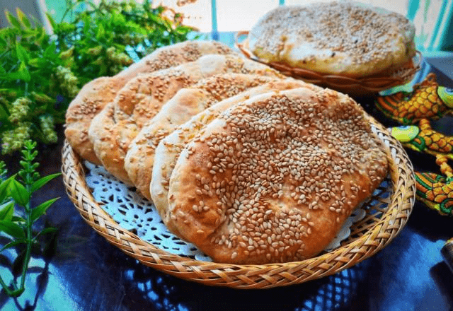 糖酥烧饼，酥脆可口的小吃，制作方法大揭秘