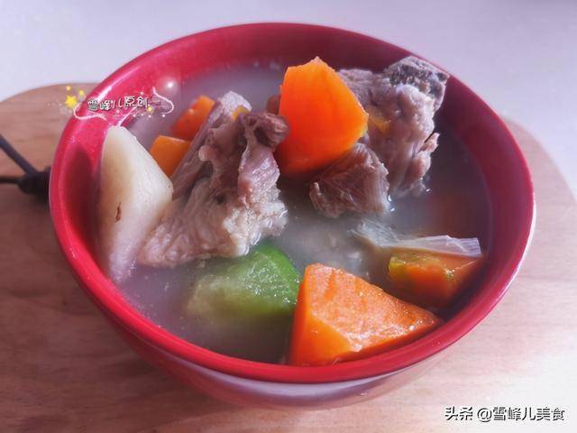 家常清炖牛肉汤，滋养身心，简单易做的美味佳肴