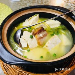 暖身养颜的美食佳品——腐竹豆腐煲砂锅的做法与功效