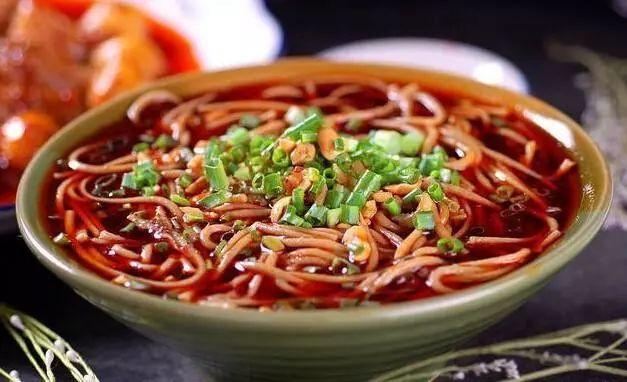 荞麦面饸饹，传统美食的现代魅力与家常做法解析
