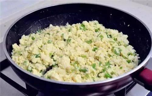 蒸海鲜鸡蛋豆腐，鲜美口感与营养价值的完美融合