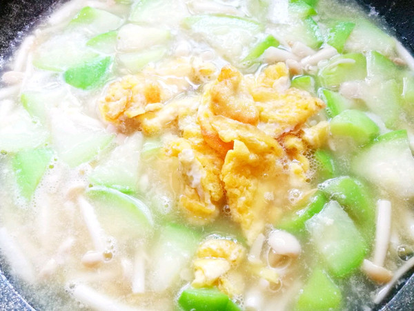 丝瓜豆腐虾肉面汤，鲜美营养，一碗治愈系的温暖