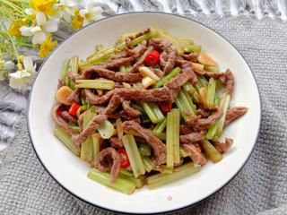 牛肉的炒芹菜做法大全