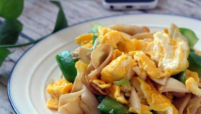 葱花炒千叶豆腐，家常美食中的美味与营养