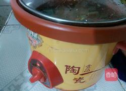 黑豆排骨熟地汤的做法
