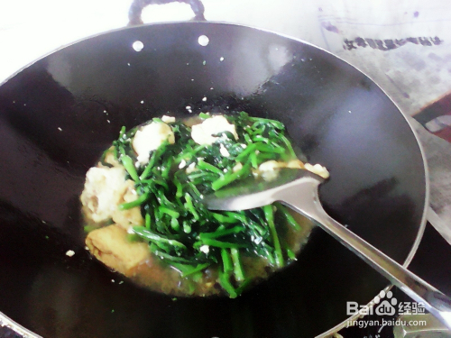 甜菜心炒豆腐，家常美食的健康升级之道