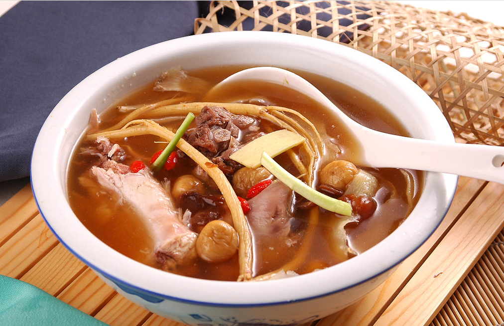 鸡汤蒸豆腐丝，滋补养生的美味佳肴