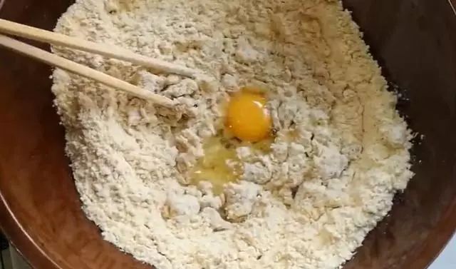 宝宝香蕉饼，营养早餐新选择，简单易做又美味