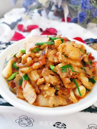 豆腐炸回锅肉，家常美食的全新演绎
