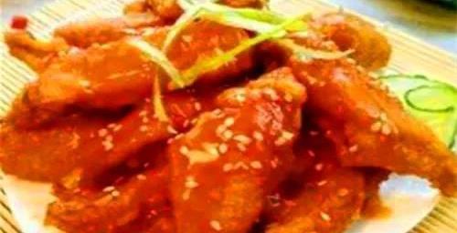 家常美食的魅力，糖醋鸡翅根的制作详解
