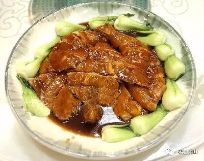 山东临沂炒鸡正宗风味，传统美食的魅力与家常做法解析