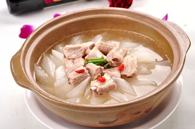 炒小排骨鸡蛋汤的做法视频