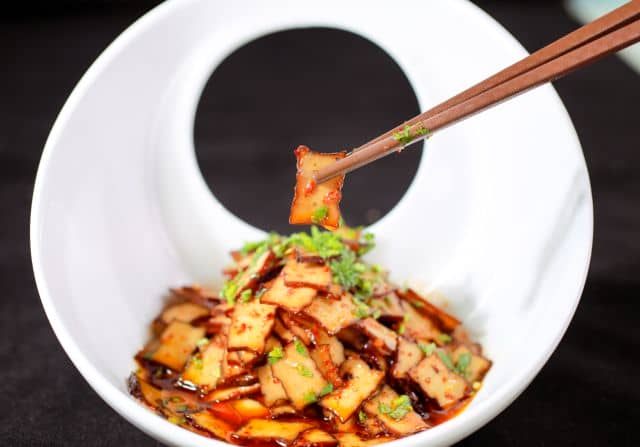 正宗清河菜豆腐，传统美食的现代演绎，家常味道的精致呈现