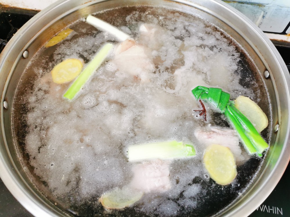 如何去排骨汤油腻的做法