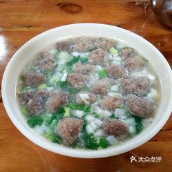速冻丸子炖豆腐，家常美食的温暖邂逅
