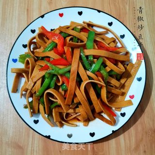 青椒豆腐干咸菜，家常美食的惊艳搭配