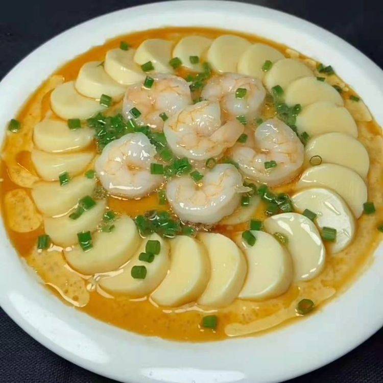 杏鲍菇炖汤，滋养身心，简单易学的家常美味