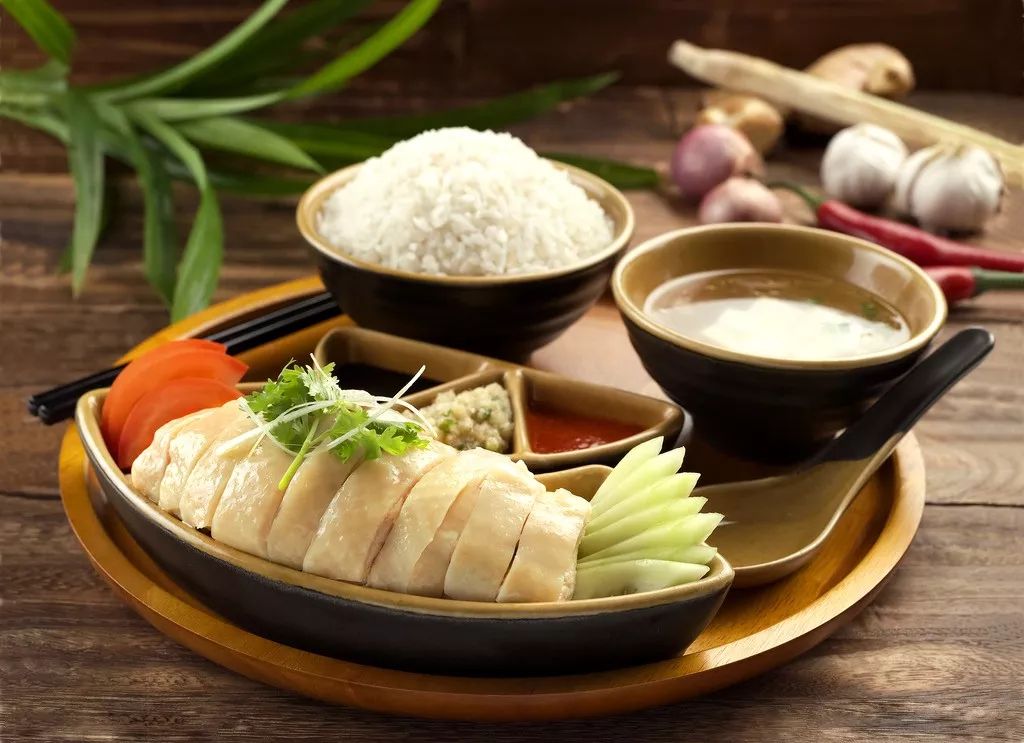 龙船香飘万家，传统美食的制作与魅力探究