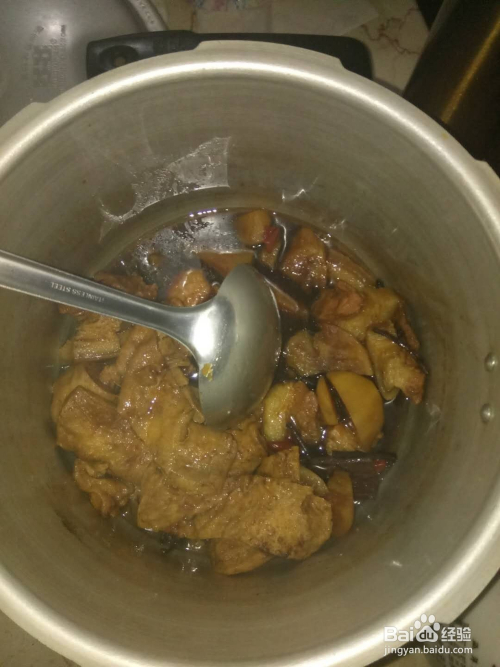 油豆腐土豆火锅的做法