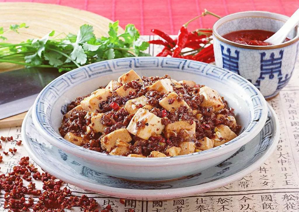 家常美食，炸麻辣嫩豆腐，唤醒你的味蕾之旅
