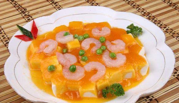 辣子虾仁豆腐鸡蛋的做法