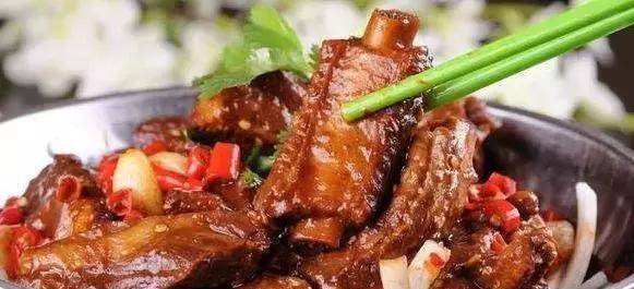 独食香辣排骨的做法