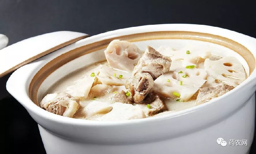 猪尾骨炖豆腐，美味滋补的养生佳品