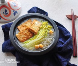 菠菜粉条炖豆腐，家常美味与健康养生的一锅好菜