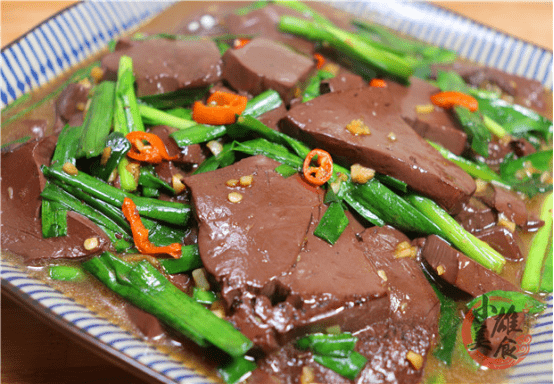 衡阳猪血烧豆腐，传统美食的现代魅力