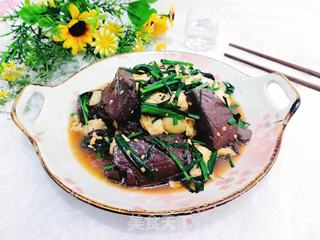 衡阳猪血烧豆腐，传统美食的现代魅力