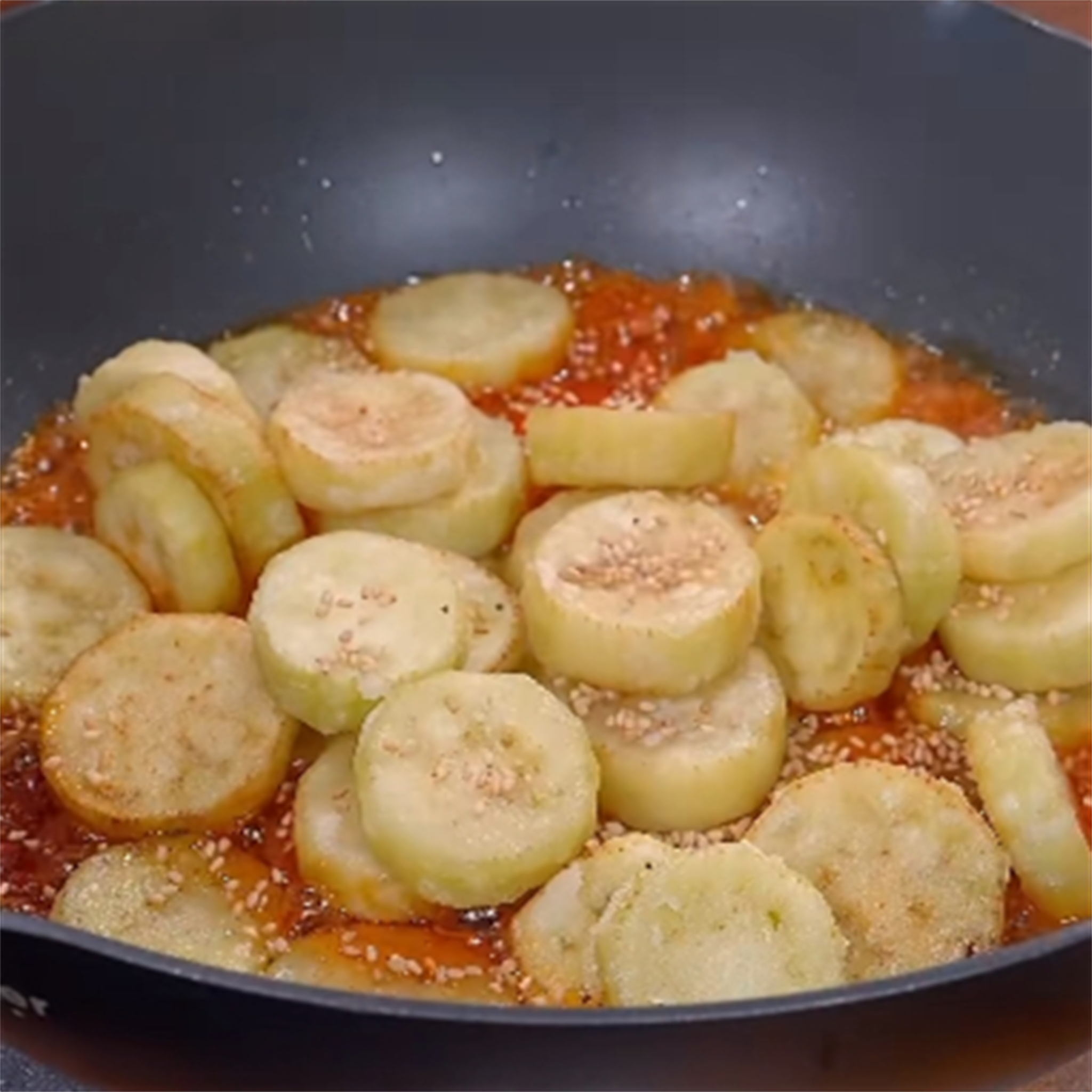 家常美味，糖醋豆腐泡的独到做法与营养揭秘